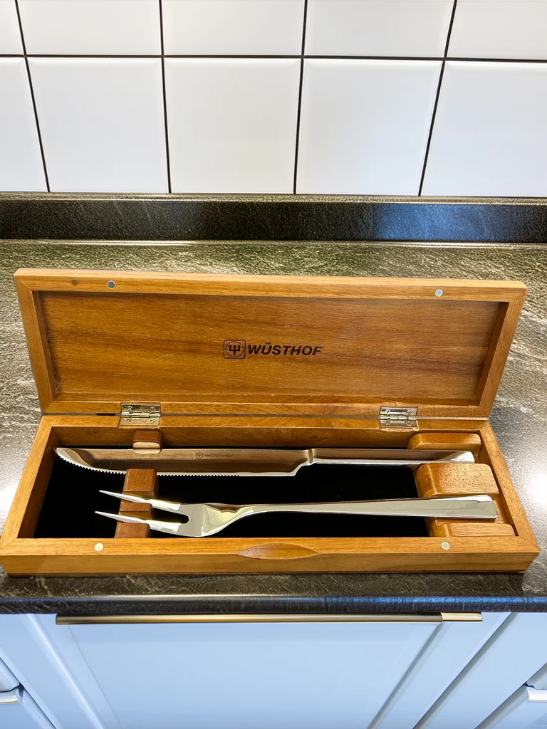 2-Piece Stainless Steel Gift Set - Image 3
