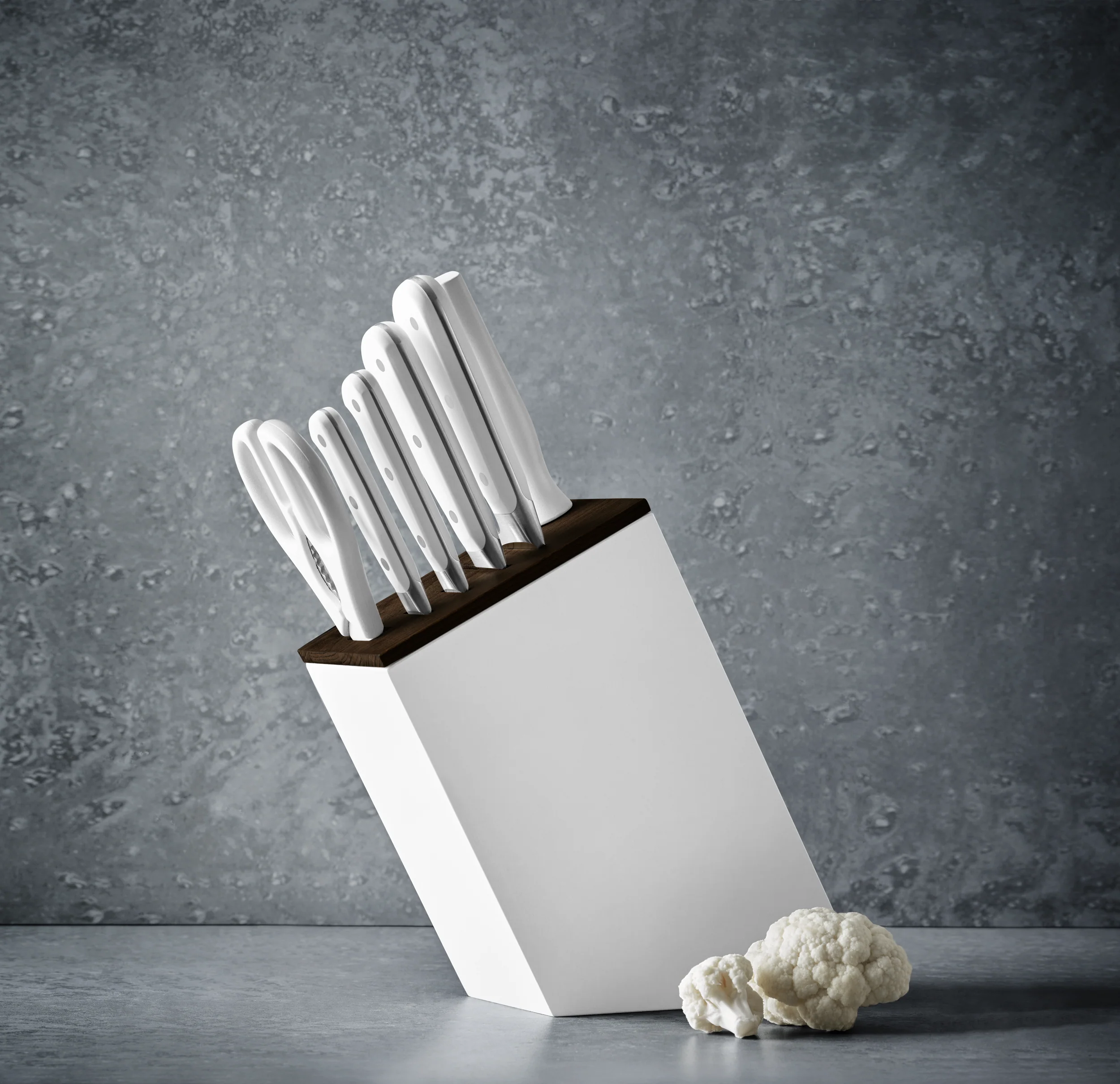 Classic 7-Piece Knife Block Set with Santoku - Image 3