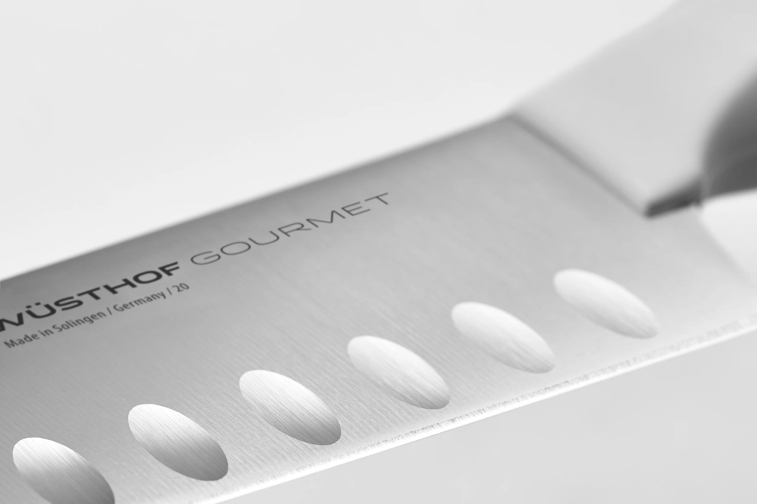Gourmet 16-Piece Knife Block Set - Image 4